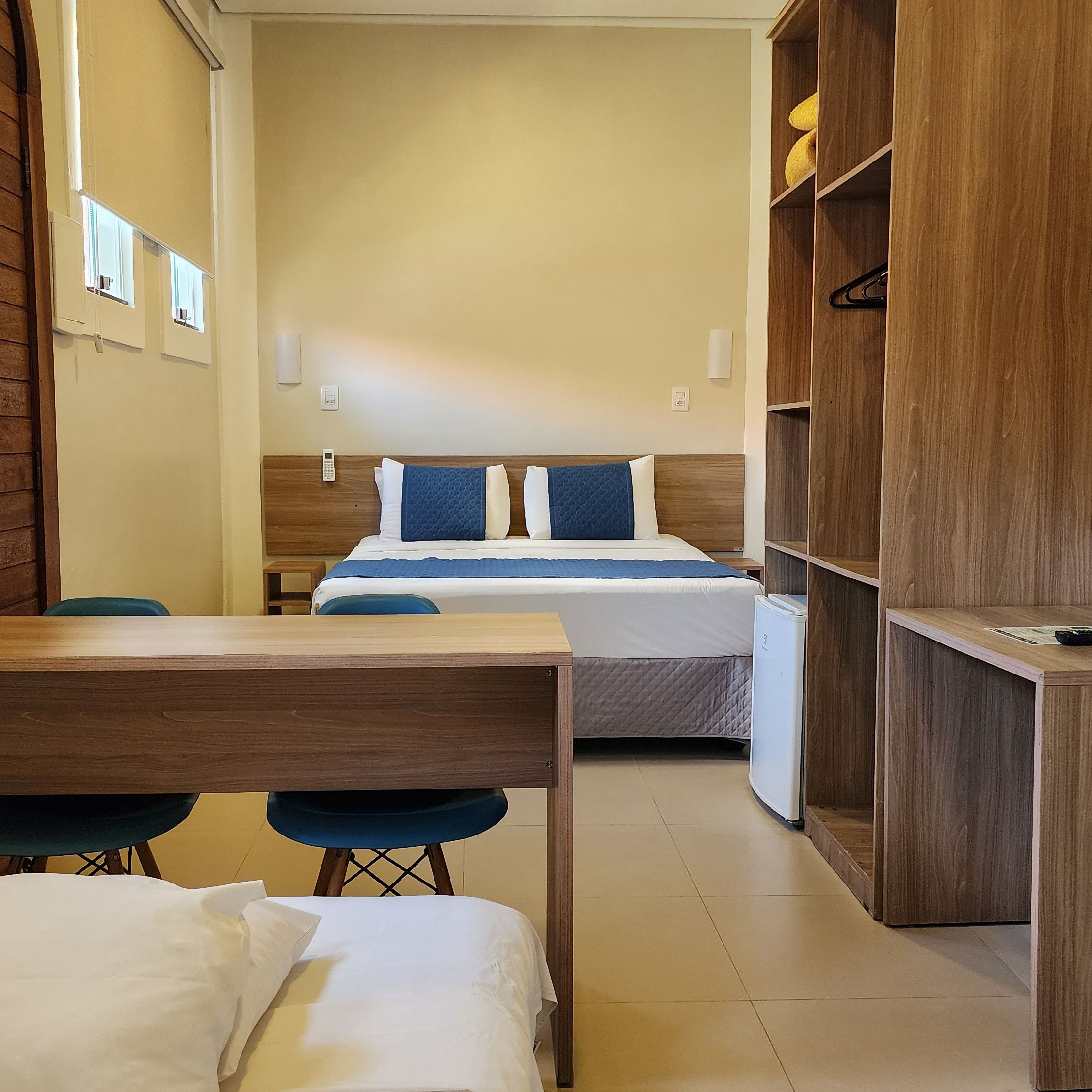 Home 4 Pax - Frontal