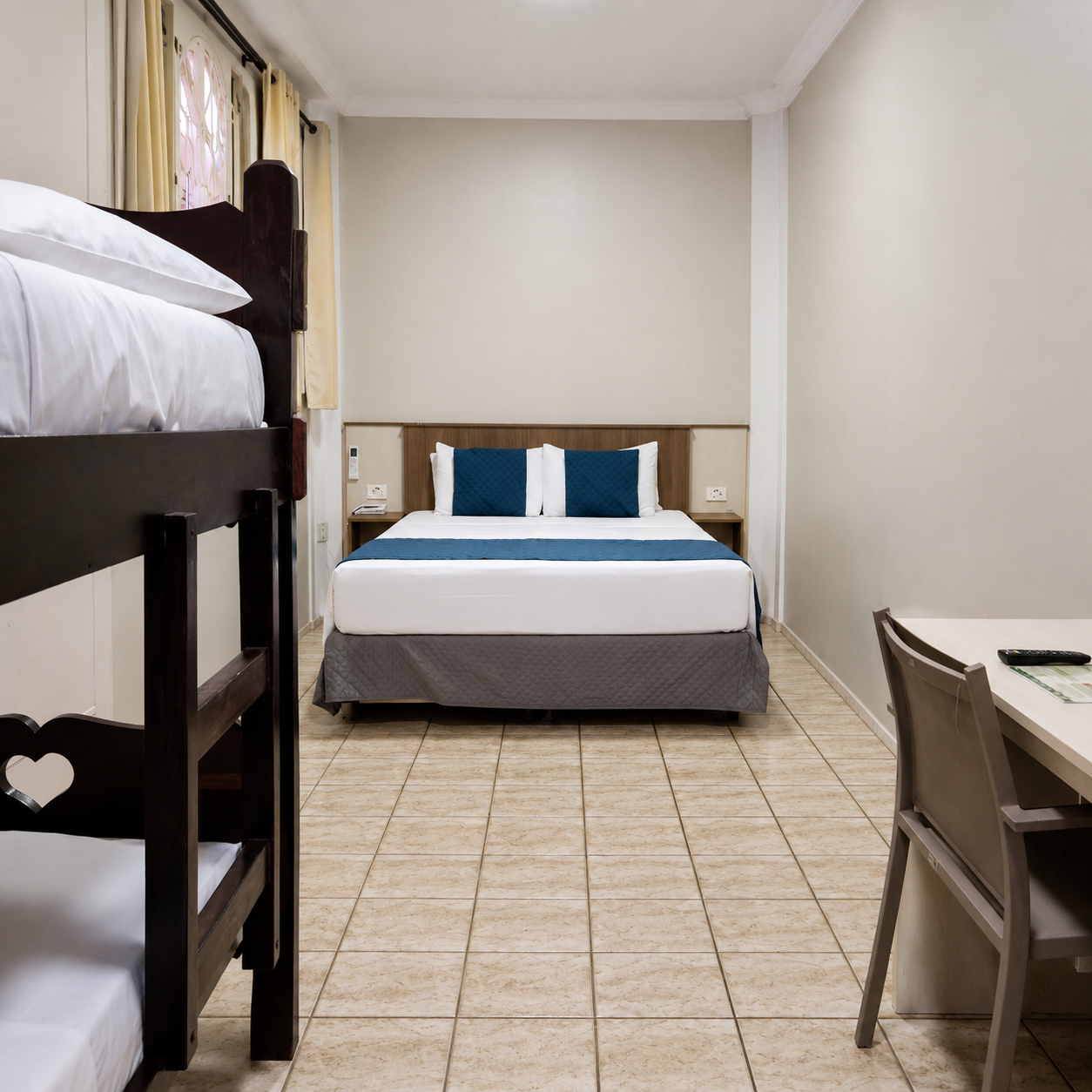 Plus 4 Pax - Cama
