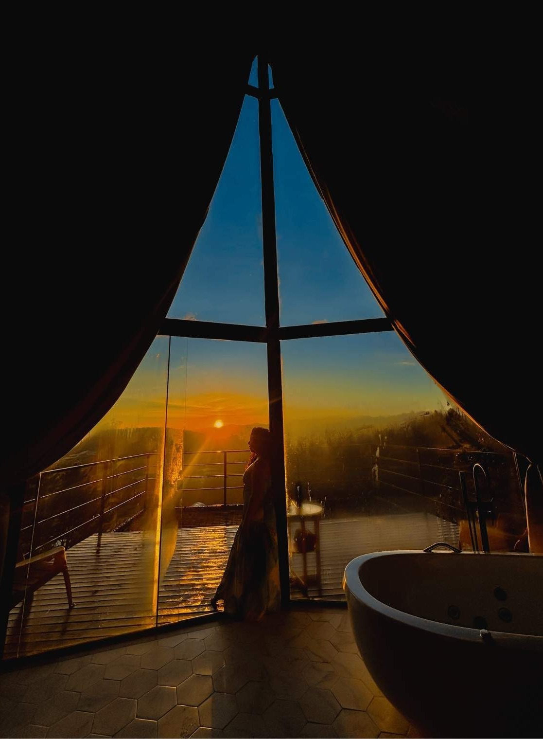 Sublime Chalés — vista ao pôr do sol